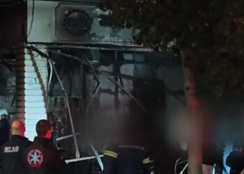 Νέα Σμύρνη: Εμπρησμός πίσω από την φωτιά στο κέντρο αισθητικής – Βρέθηκαν υπολείμματα πλαστικού μπουκαλιού