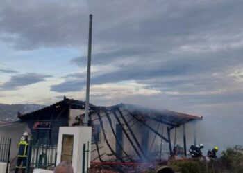 Τραγωδία στη Ραφήνα: Ηλικιωμένος βρέθηκε νεκρός μετά από φωτιά στο σπίτι του – Δείτε φωτογραφίες