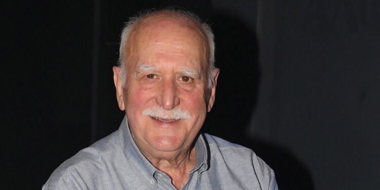 Γιώργος Παπαδάκης: Η συνήθεια του καπνίσματος και το πρώτο έμφραγμα σχεδόν 19 χρόνια πριν από τον θάνατό του