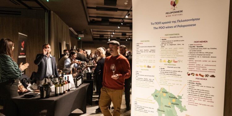 Ρεκόρ επισκεπτών και οινοποιείων στο Peloponnese Wine Festival Athens 2026