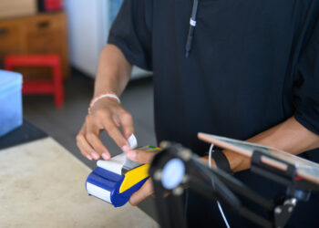 ΑΑΔΕ: Νέα ψηφιακά «όπλα» κατά της φοροδιαφυγής ενεργοποιεί το 2026