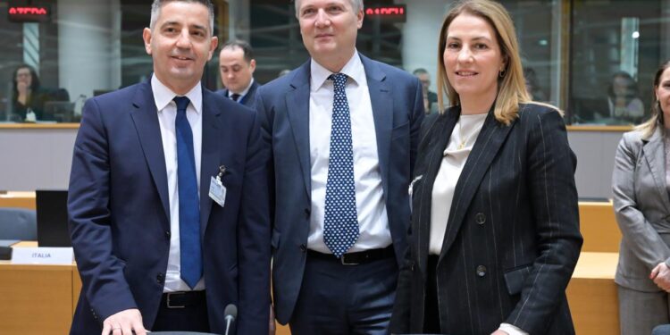 Συμβούλιο Υπουργών Γεωργίας: Προτεραιότητα για την Ελλάδα οι έλεγχοι στα εισαγόμενα τρόφιμα