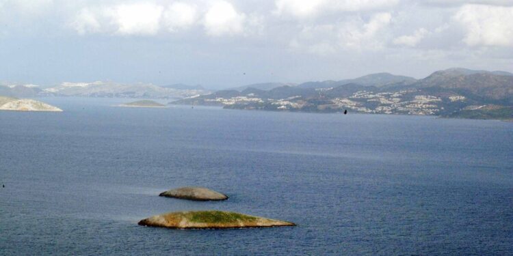 Ίμια: «Έχει κόκκινη σημαία και ανθρώπους σίγουρα» – Η τελευταία συνομιλία πριν τη συντριβή του ελικοπτέρου