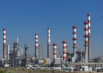 Πάει πίσω η στήριξη της βιομηχανίας για το ενεργειακό κόστος λόγω Βρυξελλών