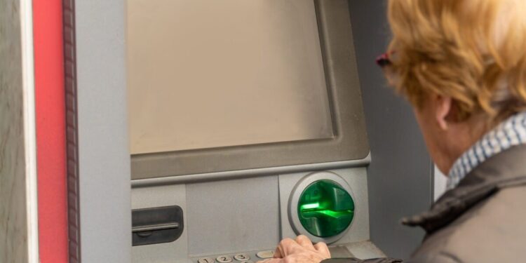 Συντάξεις Φεβρουαρίου: Στις 27 και 29 Ιανουαρίου θα καταβληθούν