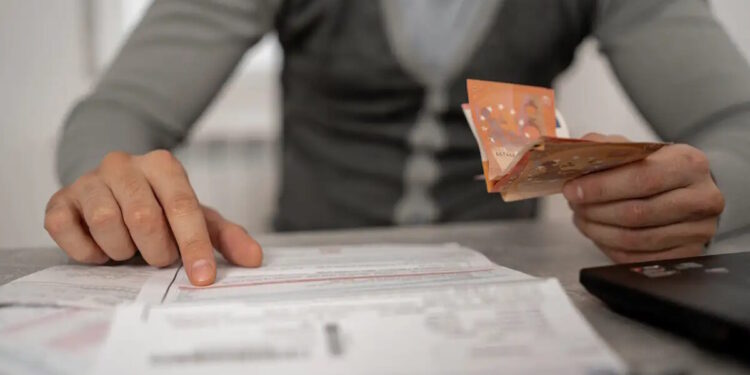 Αυξάνονται κατά 2,5% οι ασφαλιστικές εισφορές των μη μισθωτών το 2026