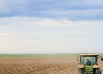 Ολοκληρώθηκε με υπεραπόδοση το ΠΑΑ 2014 – 2022: Πληρωμές σχεδόν 7,99 δισ. ευρώ και ιστορικό ρεκόρ το 2025