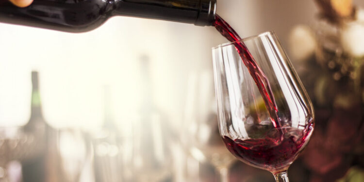 Τσάνταλης: Σε πτώχευση και επισήμως η ιστορική οινοποιία