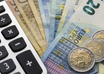 ΑΑΔΕ: Φοροδιαφυγή άνω των 300.000 ευρώ από dating coach