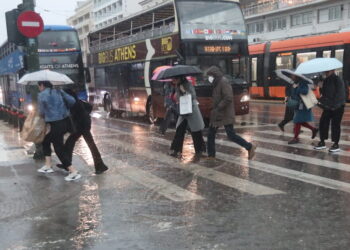 Κακοκαιρία Kristin: Βροχές, χαλάζι και ισχυροί άνεμοι σε όλη τη χώρα – Πότε «θα χτυπήσουν» την Αττική τα φαινόμενα