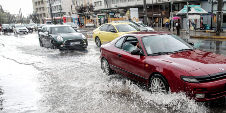 Καιρός: Έντονες βροχές και καταιγίδες – «Ζόρικη» κακοκαιρία το Σαββατοκύριακο