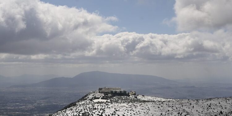 Καιρός: Ανατροπή στο χειμωνιάτικο σκηνικό με απότομη άνοδο στης θερμοκρασίας – Πως θα ρίξουμε το σταυρό τα Θεοφάνεια