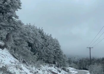 Καιρός: Καταφτάνει η ψυχρή εισβολή που θα «παγώσει» όλη τη χώρα – Τι θα γίνει με τα χιόνια σε Εθνική Οδό και Αττική