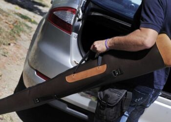 Χανιά: 36χρονος πυροβόλησε κατά λάθος τον αδελφό του ενώ του έδειχνε την καραμπίνα – Στο νοσοκομείο ο τραυματίας