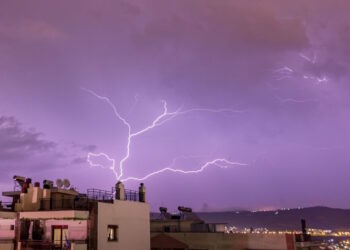 Κακοκαιρία: Σε «Red Code» πέντε περιφέρειες της χώρας λόγω έντονων φαινομένων που θα «χτυπήσουν» μέχρι την Πέμπτη