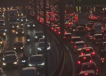 Κίνηση στους δρόμους: «Πανικός» στην Εθνικής Αντιστάσεως στην Καισαριανή λόγω έργων