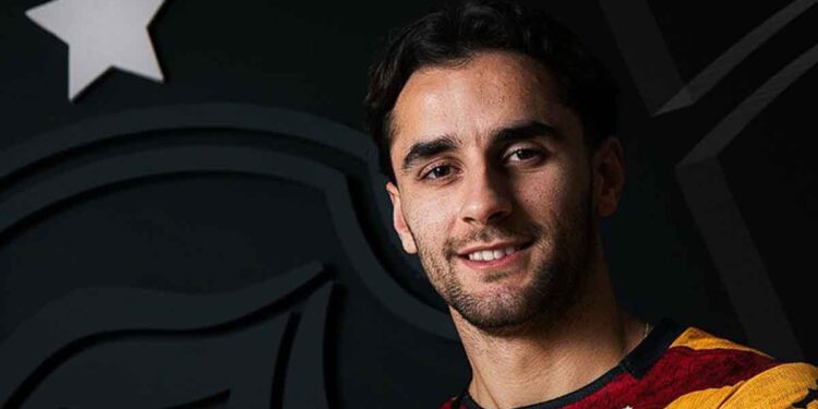 Στη Γιαγκελόνια ο Τόλης Κωνσταντόπουλος