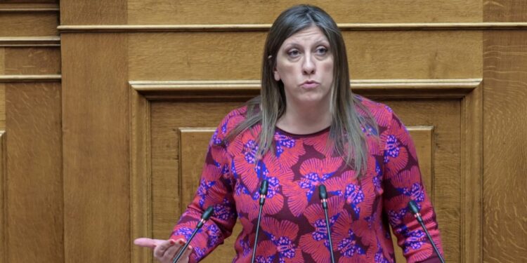 Ζωή Κωνσταντοπούλου στην αντιπολίτευση: «Ας τους ρίξουμε, ας γίνει αυτό που πρέπει να γίνει δημοκρατικά»