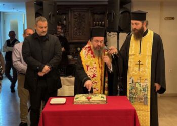 Έκοψαν την Πρωτοχρονιάτικη πίτα τους οι εργαζόμενοι του Δήμου Μεσολογγίου (φωτο)