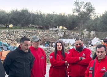 Αλέξης Τσικόπουλος: «Αν δεν πιστεύαμε ότι δεν υπάρχουν ελπίδες δεν θα ερχόμασταν» λέει ο επικεφαλής της ομάδας ερευνών για τον 33χρονο γιατρό που αγνοείται