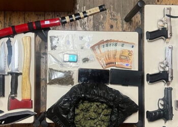 Κρήτη: «Σούπερ μάρκετ» όπλων και ναρκωτικών βρέθηκε στο αυτοκίνητο δύο ανδρών