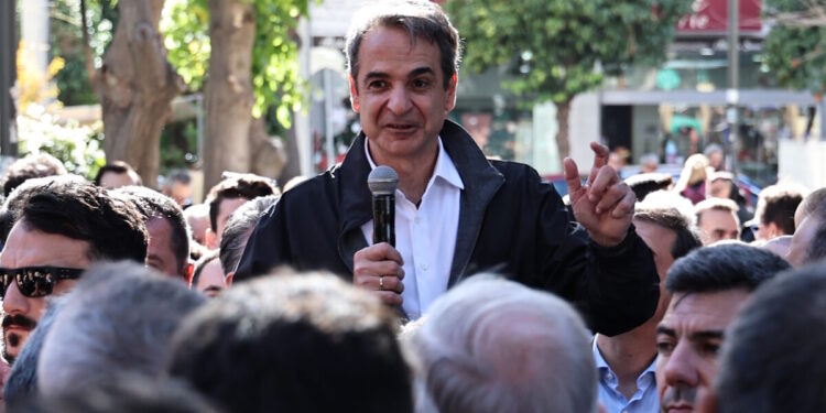 Κυριάκος Μητσοτάκης σε πολίτες στο Μοσχάτο: Να είστε προσεκτικοί σε όσα ακούτε και όσα σας υπόσχονται κάποιες «σειρήνες»