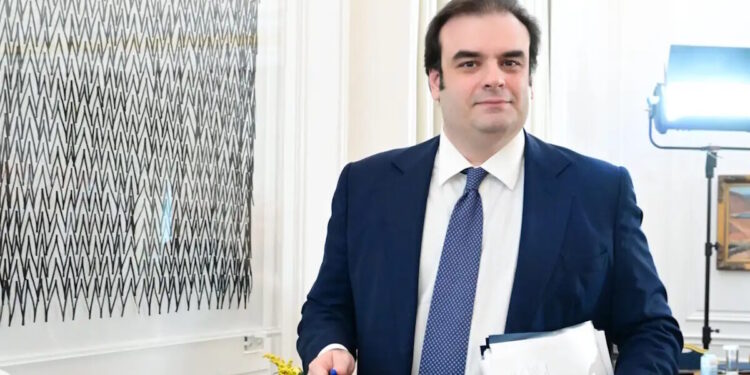 Πιερρακάκης: Πειστική απάντηση στους αμφισβητίες η έκδοση του 10ετούς ομολόγου