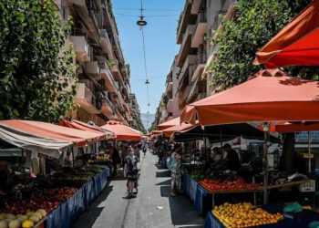 Σε καλό κλίμα η συνάντηση του Θεοδωρικάκου με τους εκπροσώπους των λαϊκών αγορών – Κατέληξαν σε συμφωνία