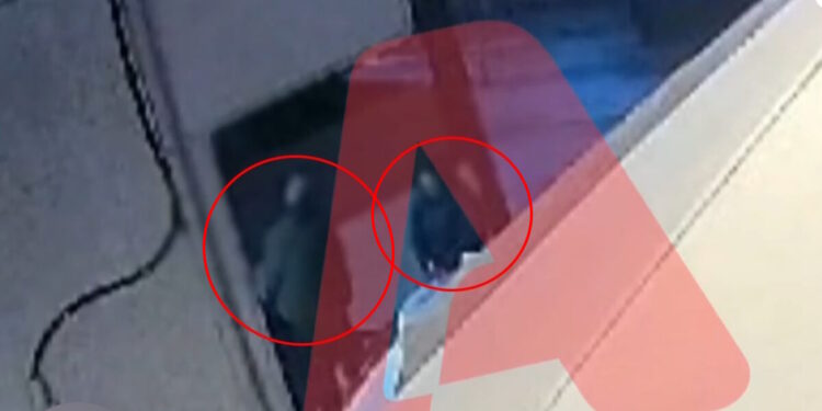 Πάτρα: Βίντεο ντοκουμέντο με την 16χρονη Λόρα που αγνοείται να συνομιλεί με τον «ύποπτο ηλικιωμένο»