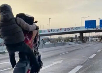 Τρεις συλλήψεις για επικίνδυνη οδήγηση: Σούζες με μηχανές, ιλιγγιώδεις ταχύτητες και το online κάλεσμα που τους «πρόδωσε»