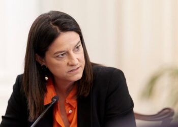 Συλλογικές συμβάσεις εργασίας: Σε δημόσια διαβούλευση τέθηκε το νομοσχέδιο – Το μήνυμα Κεραμέως