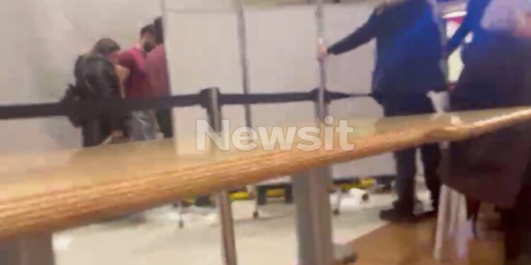 Θεσσαλονίκη: «Φοβάμαι» φώναζε η γυναίκα που της έπεσε στο κεφάλι κομμάτι οροφής στο εμπορικό κέντρο – «Είχε Άγιο» που σώθηκε