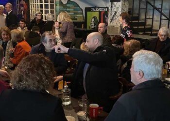 Οι Βαλμαδιώτες της Αθήνας έκοψαν την πρωτοχρονιάτικη βασιλόπιτά τους (φωτο & video)