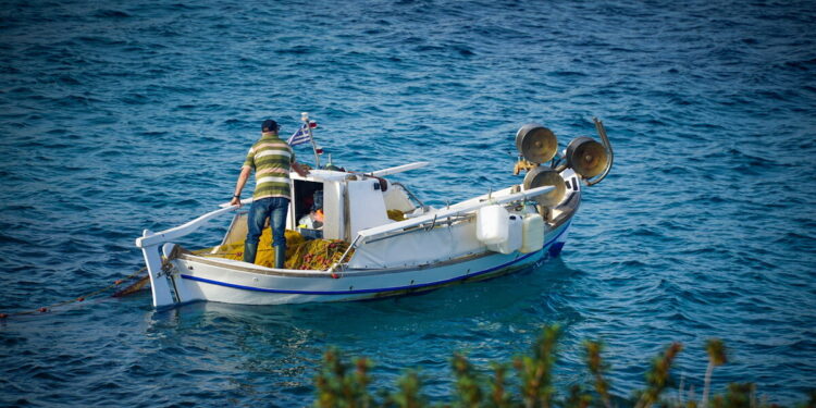 Σέρρες: Νεκρός ψαράς από ανατροπή βάρκας στις εκβολές του Στρυμόνα – Στο νοσοκομείο ένας ακόμα