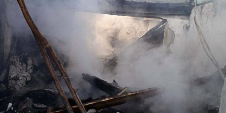 Kαταστράφηκε oλοσχερώς από φωτιά σπίτι κτηνοτρόφου στα Πλατανάκια Σερρών