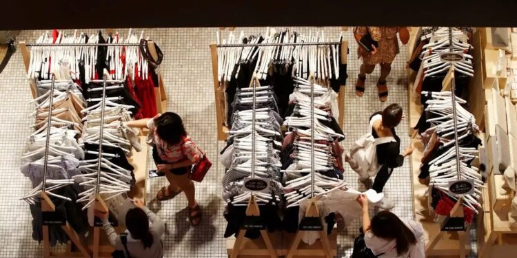 Χειμερινές εκπτώσεις 2026: Πότε ξεκινάνε – Τι πρέπει να γνωρίζουν οι καταναλωτές