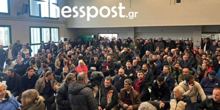 Αγρότες: Με προτάσεις για περαιτέρω κλιμάκωση ξεκίνησε η σύσκεψη στα Μάλγαρα – Έκλεισε ο κόμβος της αρχαίας Νεμέας