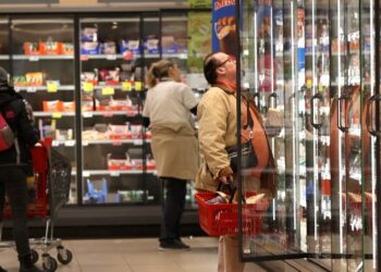 Σούπερ μάρκετ: Στα 16,2 δισ. ευρώ οι πωλήσεις το 2025 με ώθηση από τον τουρισμό