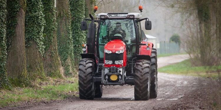 Εκτός Σχεδίων Βελτίωσης οι παλιοί δικαιούχοι εκτός – Πόσο φτάνει η επιδότηση τρακτέρ για τους Νέους Αγρότες