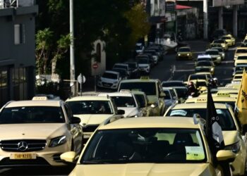 Απεργία διαρκείας ξεκινούν οι οδηγοί ταξί από την Τρίτη 13 Ιανουαρίου