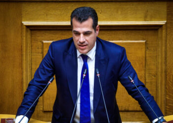 Θάνος Πλεύρης: Επιδόματα σε μετανάστες τέλος, λάθος η λογική τον ταΐζω, τον ποτίζω