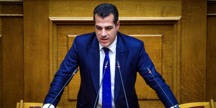 Θάνος Πλεύρης: Επιδόματα σε μετανάστες τέλος, λάθος η λογική τον ταΐζω, τον ποτίζω