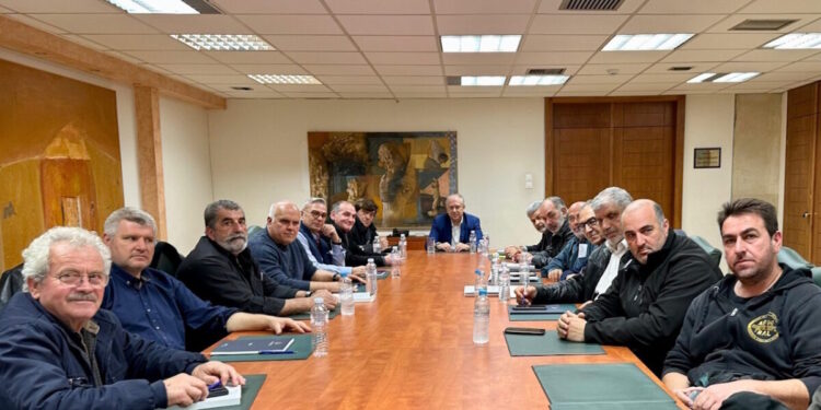 Θεοδωρικάκος: Με νομοθετική πρωτοβουλία ενισχύουμε την λειτουργία των λαϊκών αγορών προς όφελος των καταναλωτών