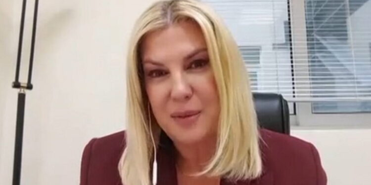 Λύγισε η Ράνια Θρασκιά για τον Γιώργο Παπαδάκη: «Έχει πολύ πόνο και πίκρα ο αποχαιρετισμός»