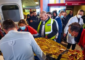 Τραγωδία στη Ρουμανία: Ο 20χρονος δε θυμάται τίποτα από το δυστύχημα – «Είχε άγιο, έγινε θαύμα», λέει ο παππούς του