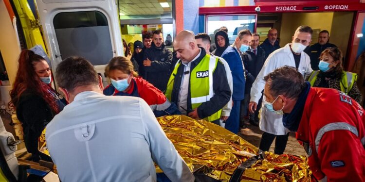 Τραγωδία στη Ρουμανία: Ο 20χρονος δε θυμάται τίποτα από το δυστύχημα – «Είχε άγιο, έγινε θαύμα», λέει ο παππούς του