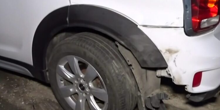 Κηφισιά: Μεθυσμένος οδηγός έπεσε πάνω σε 7 παρκαρισμένα αυτοκίνητα – 7 φορές πάνω από το όριο το αλκοόλ στο αίμα του