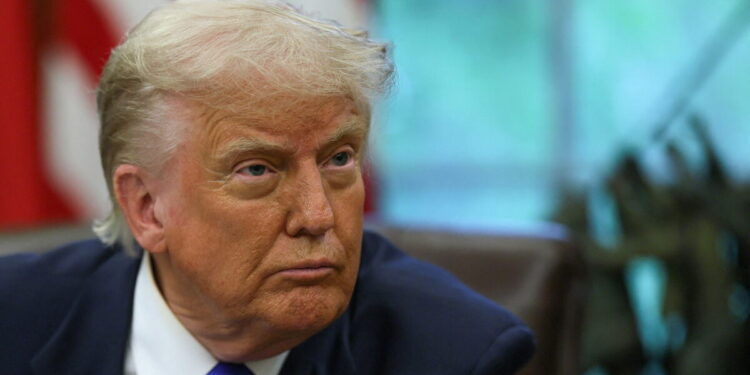 Ο Τραμπ πιέζει πετρελαϊκούς κολοσσούς να επιστρέψουν στη Βενεζουέλα: «Θα μιλάτε με εμάς, όχι με το Καράκας»