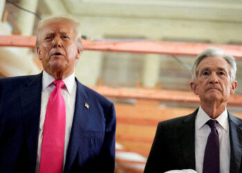 Παγκόσμια στήριξη στον Πάουελ της Fed: Στο πλευρό του οι κεντρικοί τραπεζίτες απέναντι στις πιέσεις Τραμπ