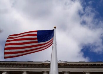 ΗΠΑ: «Βυθίστηκαν» οι εβδομαδιαίες αιτήσεις για επιδόματα ανεργίας